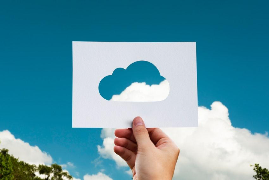 ¿Qué diferencia hay entre IaaS y Virtualización?